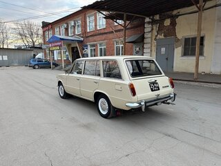 1980 Lada (ВАЗ) 2102, бежевый, 430000 рублей, вид 5