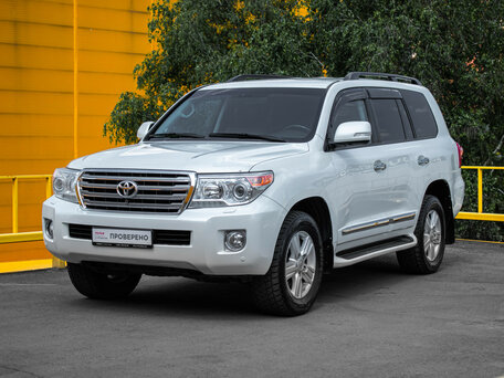 Toyota Land Cruiser 200 Series Рестайлинг 1