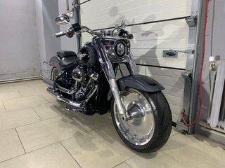 2021 Harley-Davidson Fat Boy, серый, 1849000 рублей, вид 4