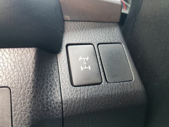 2016 Toyota RAV4 IV (XA40) Рестайлинг, чёрный, 1849000 рублей - вид 9