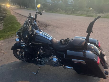 2012 Harley-Davidson Electra Glide, чёрный, 1200000 рублей, вид 2