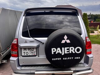 2006 Mitsubishi Pajero III Рестайлинг, серебристый, 1250000 рублей, вид 2