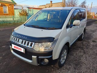 2009 Mitsubishi Delica D:5 I, белый, 1700000 рублей, вид 3