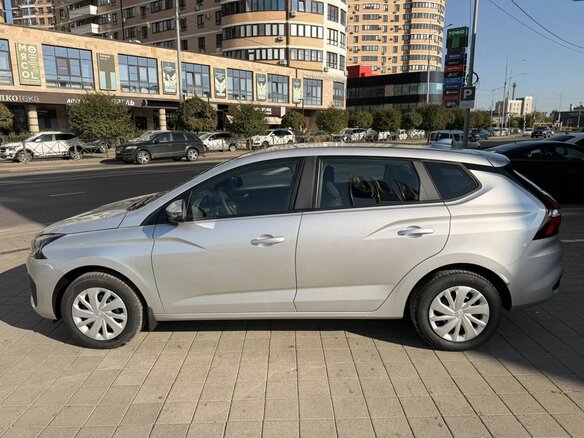 2026 Lada (ВАЗ) Iskra SW, серебристый - вид 6