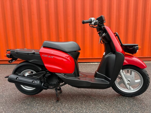 2015 Yamaha Gear, красный, 85000 рублей