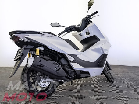 2026 Honda PCX 160, белый, 499900 рублей, вид 2