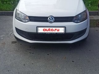 2010 Volkswagen Polo V, белый, 800000 рублей, вид 2