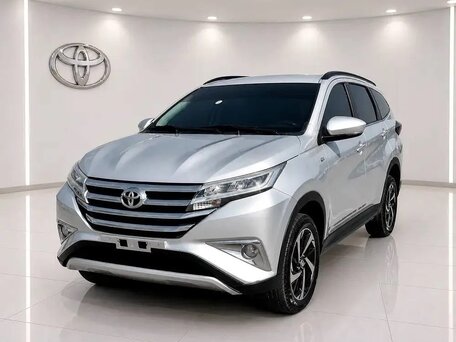 2022 Toyota Rush II, серебристый, 2020000 рублей, вид 3