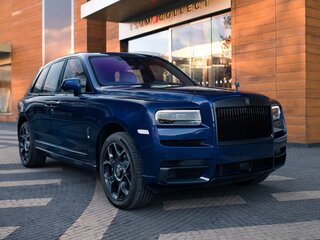2024 Rolls-Royce Cullinan Black Badge I (Series I), синий, 79000000 рублей, вид 2