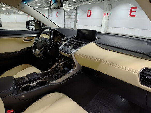 2017 Lexus NX 200 I Рестайлинг, коричневый, 3330000 рублей - вид 10