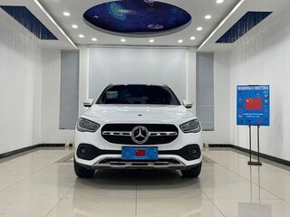 2022 Mercedes-Benz GLA 180 II (H247), белый, 2050000 рублей, вид 2