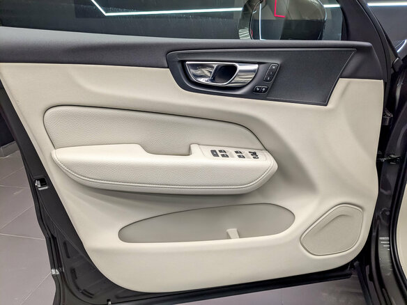 2020 Volvo XC60 II, зелёный - вид 18