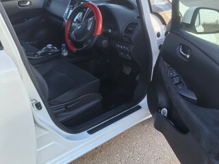 2013 Nissan Leaf I (ZE0/AZE0), белый, 830000 рублей, вид 5