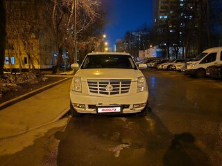 2010 Cadillac Escalade III, белый, 1249000 рублей, вид 2