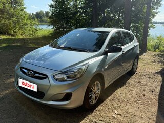 2011 Hyundai Solaris I, серебристый, 500000 рублей, вид 2