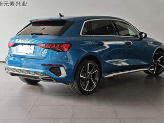 2022 Audi A3 Sportback 35 TFSI IV (8Y), голубой, 1576000 рублей, вид 4