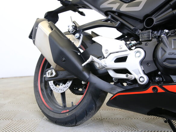 2025 CFMoto 450SR, чёрный - вид 16