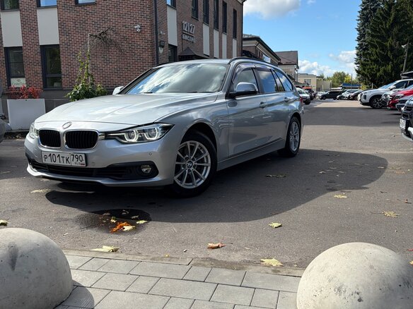 2017 BMW 3 серии 318i VI (F3x) Рестайлинг, серебристый, 1700000 рублей