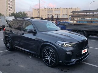 2019 BMW X5 40i IV (G05/G18), серый, 5000000 рублей, вид 3