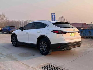 2022 Mazda CX-4 I Рестайлинг, белый, 2000000 рублей, вид 3