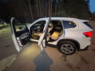 2023 BMW X1 28i xDrive III (U11/U12), белый, 5200000 рублей, вид 4