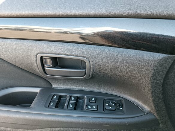 2019 Mitsubishi Outlander III Рестайлинг 3, коричневый, 1860000 рублей - вид 14