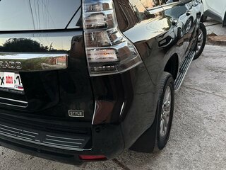 2017 Toyota Land Cruiser Prado 150 Series Рестайлинг 1, чёрный, 3899000 рублей, вид 5