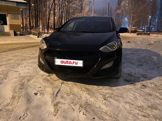 2013 Hyundai i30 II, чёрный, 700000 рублей, вид 2