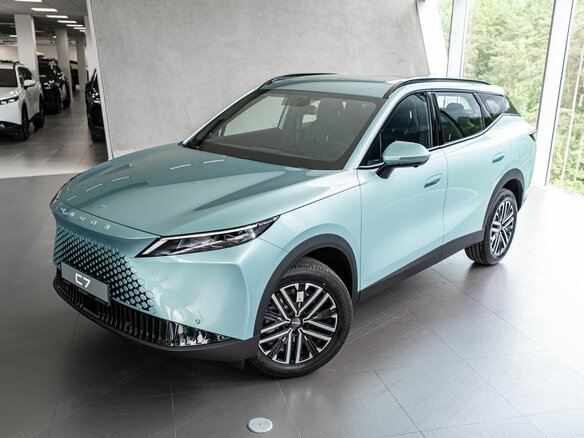 2026 Omoda C7, зелёный, 3099000 рублей - вид 3