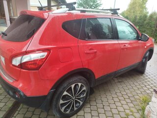2011 Nissan Qashqai I Рестайлинг, красный, 780000 рублей, вид 2
