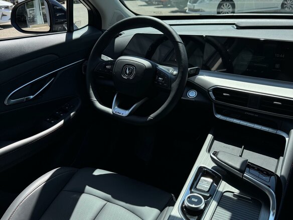 2025 Changan UNI-T I, серый, 3459900 рублей - вид 6