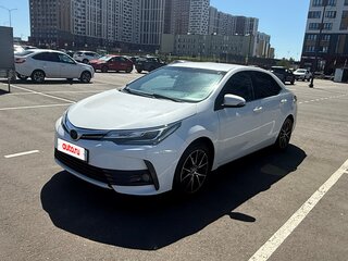 2013 Toyota Corolla XI (E160, E170, E180), белый, 1050000 рублей, вид 1