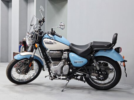 2025 Royal Enfield Meteor, голубой, 528000 рублей, вид 1