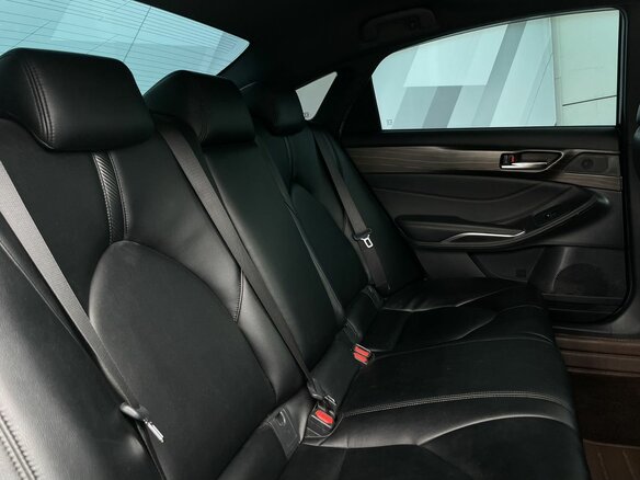 2021 Toyota Avalon V, белый - вид 28