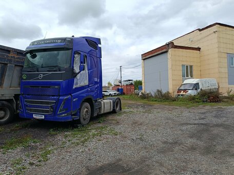 2022 Volvo FH, синий, 7529400 рублей, вид 1