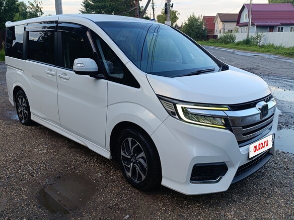 2019 Honda Stepwgn Spada V Рестайлинг, белый, 2349999 рублей - вид 1