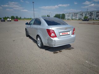 2013 Chevrolet Aveo II, серебристый, 570000 рублей, вид 5