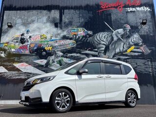 2022 Honda Freed II Рестайлинг, белый, 1230000 рублей, вид 1
