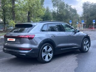 2019 Audi e-tron 55 I, серый, 4390000 рублей, вид 4