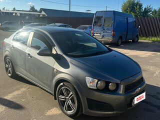 2015 Chevrolet Aveo II, серый, 750000 рублей, вид 1