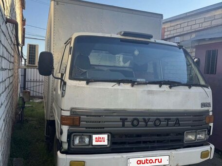 1995 Toyota Dyna, белый, 500000 рублей, вид 2