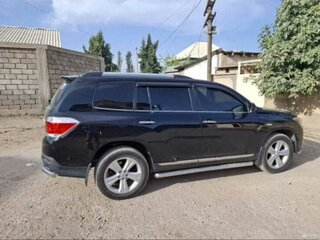 2013 Toyota Highlander II (XU40) Рестайлинг, чёрный, 2150000 рублей, вид 3