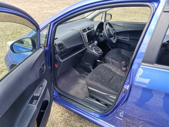 2011 Toyota Ractis II, синий - вид 9