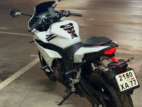 2017 Honda CBR 400R, белый, 500000 рублей, вид 4