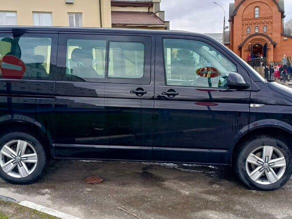 2019 Volkswagen Multivan, чёрный, 4690000 рублей - вид 7