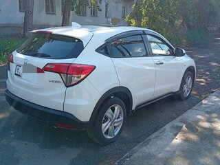 2021 Honda Vezel I Рестайлинг, белый, 2020000 рублей, вид 4