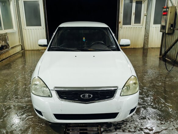 2009 Lada (ВАЗ) Priora I, белый, 290000 рублей - вид 3
