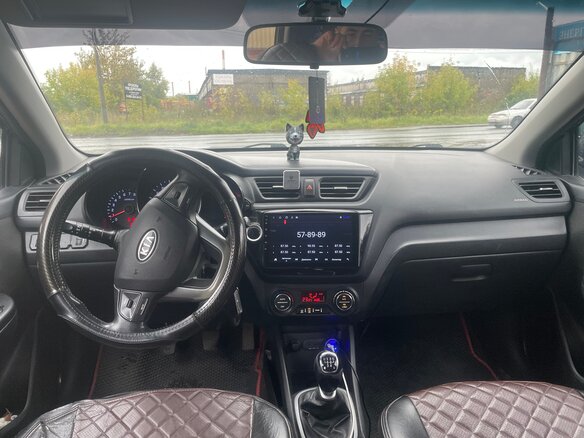 2012 Kia Rio 5-speed III, чёрный, 710000 рублей - вид 8