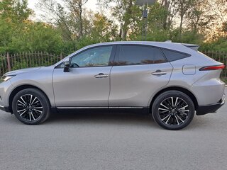 2023 Toyota Venza II, серый, 4500000 рублей, вид 3