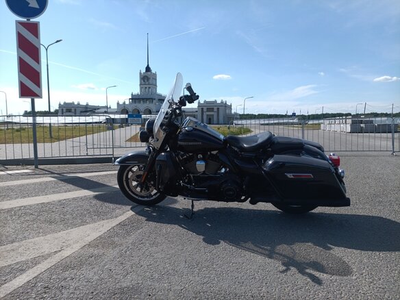 2014 Harley-Davidson Road King, чёрный, 1106000 рублей - вид 2